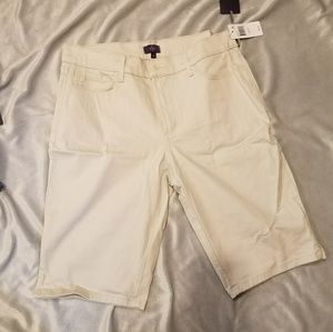 HIGH WAIST KHAKI SHORTS